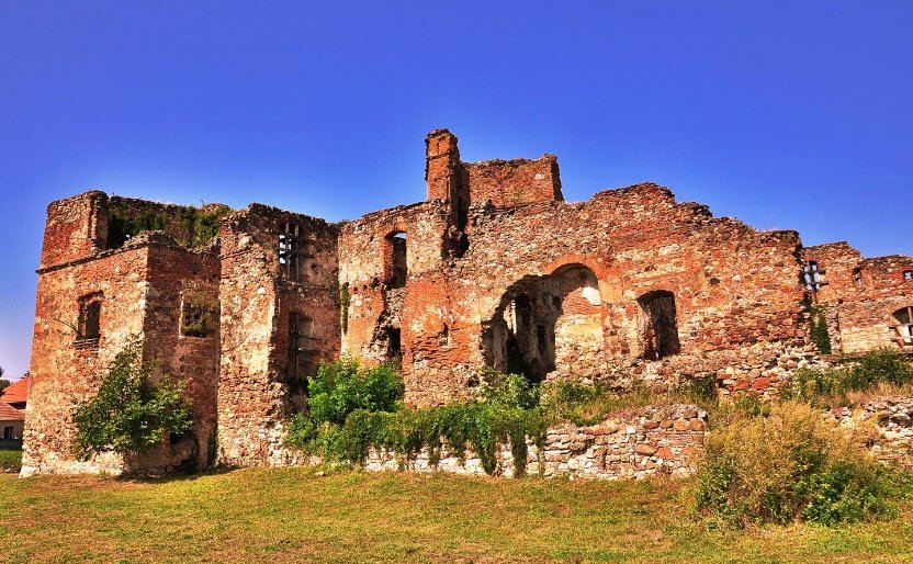 Castelul Lónyai, Medieșu Aurit, Romania, Romania